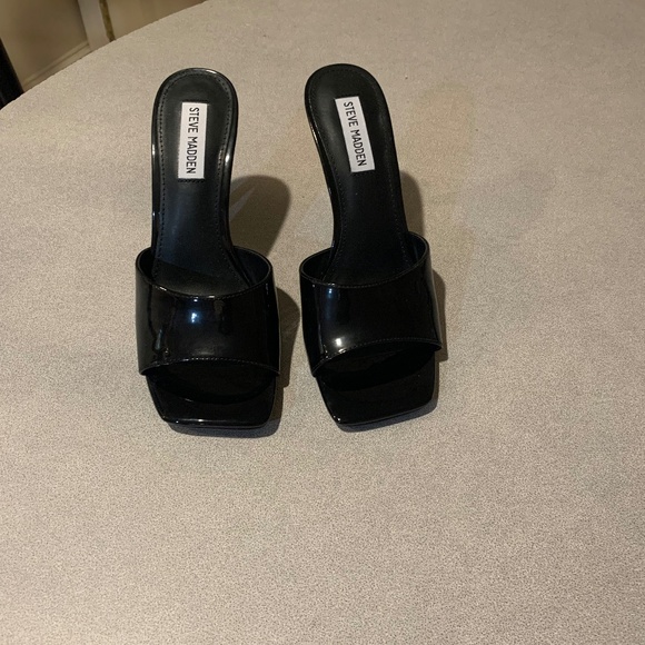 Steve Madden Shoes - Steve Madden Black Patent Slide Sandals sz 8.5 M